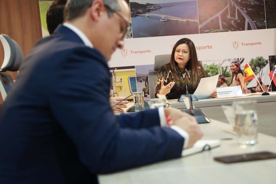 España y Colombia firman un acuerdo de cooperación para modernizar los puertos comerciales