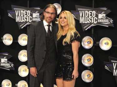 Juez autoriza que Britney Spears quede bajo tutela de prometido