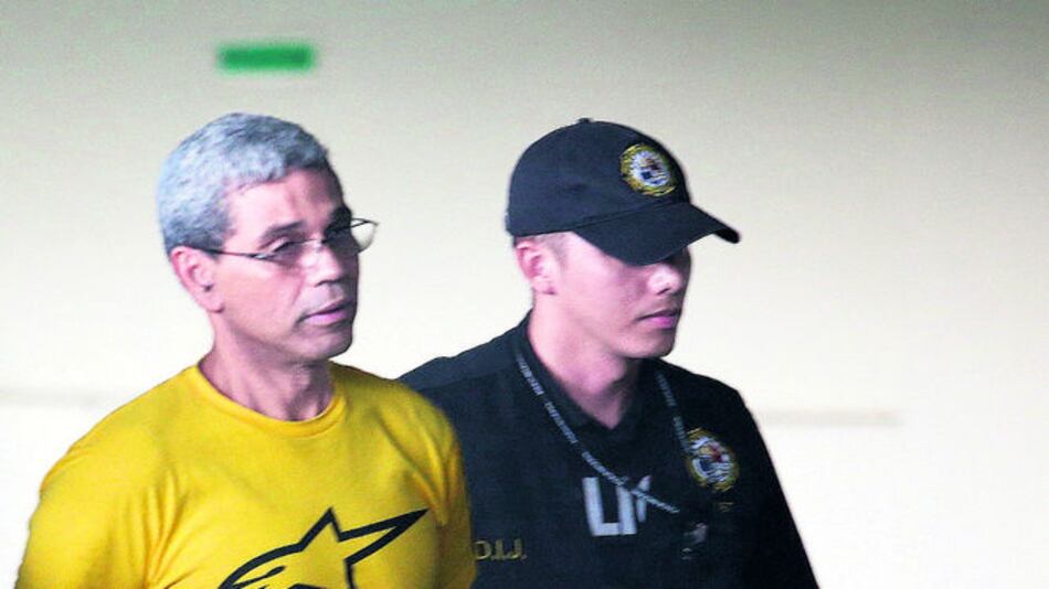 Guardia Jaén habla sobre los contratos en el PAN