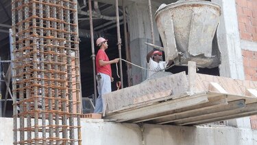 Moderado descenso en inversión privada