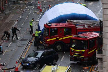 Un atropello múltiple en Liverpool deja casi medio centenar de heridos y un hombre detenido