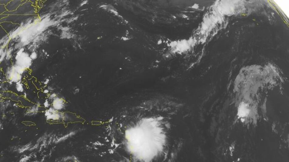 Tormenta tropical 'Erika' se mueve hacia Puerto Rico