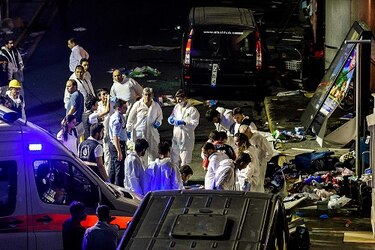 Al menos 36 muertos en atentado suicida en aeropuerto de Estambul