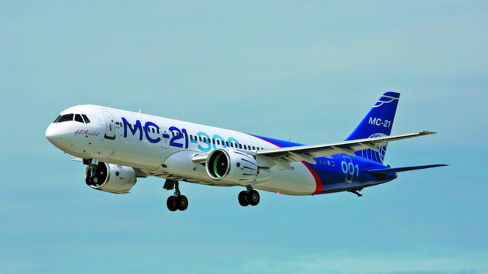 Nuevo avión ruso completa su primer vuelo