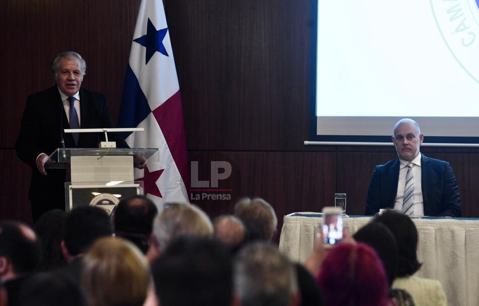 ‘La evasión fiscal es un enemigo de la democracia, y es fuente de pobreza y desigualdad’: Luis Almagro