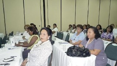 Mujeres analizan su liderazgo político