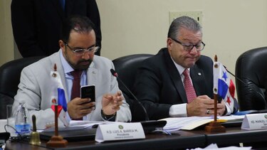 Luis Barría le contesta a Yanibel Ábrego: 'Tratan de defenestrar a la Comisión de Presupuesto'