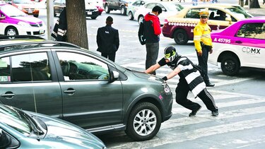 Lecciones de payasos y luchadores