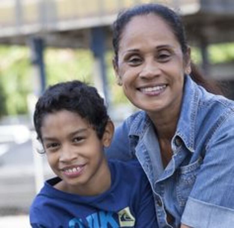 El día a día de Dereck, un niño con autismo