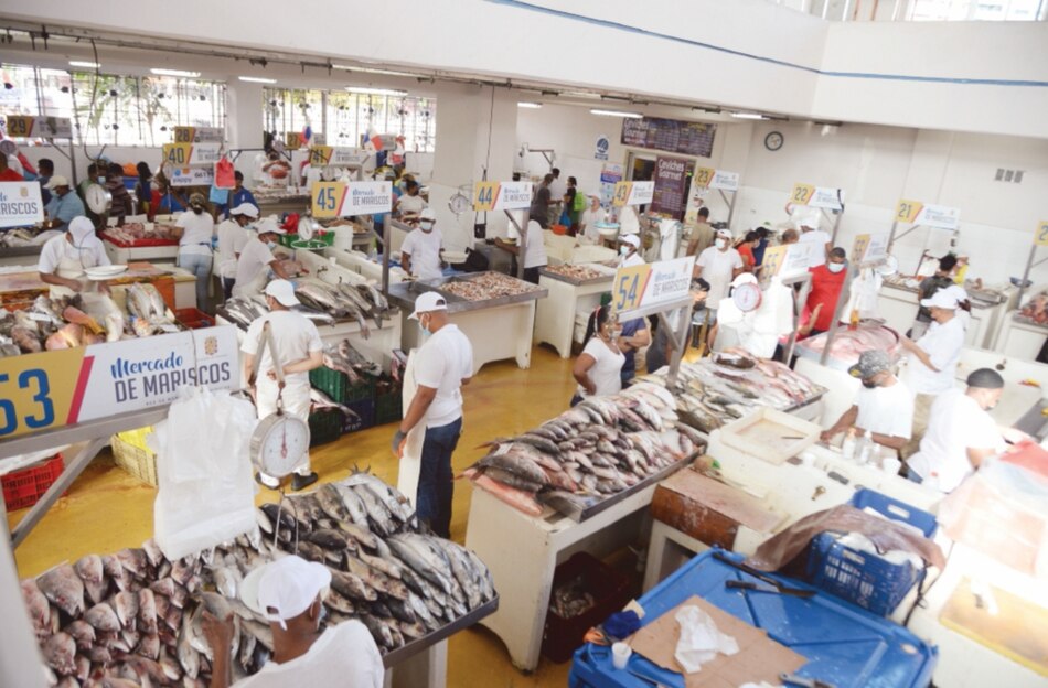 Bajo la lupa, el traspaso de fincas para Mercado de Marisco