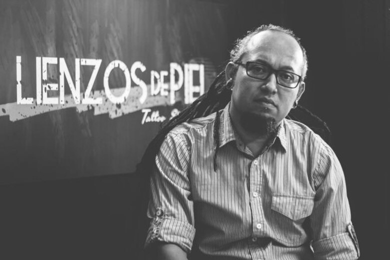 Tatuaje para 'borrar' las huellas del cáncer de mama