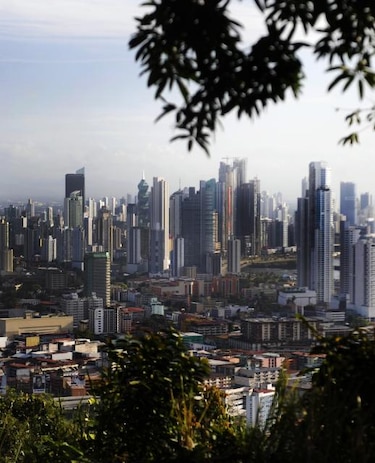 Junta Directiva del Fondo de Ahorro de Panamá nombra a Víctor Mojica Caballero como nuevo Secretario Técnico