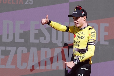 Jonas Vingegaard, sin ‘la roja’, descansa como líder real de la Vuelta