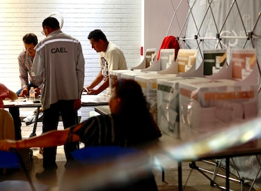 Los centros de votación cierran oficialmente en todo México