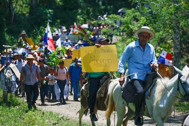 Comunidades marcharon en rechazo al embalse de río Indio; Canal defiende su urgencia