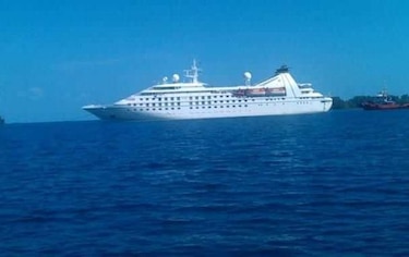 Crucero Star Pride paga multa para poder zarpar