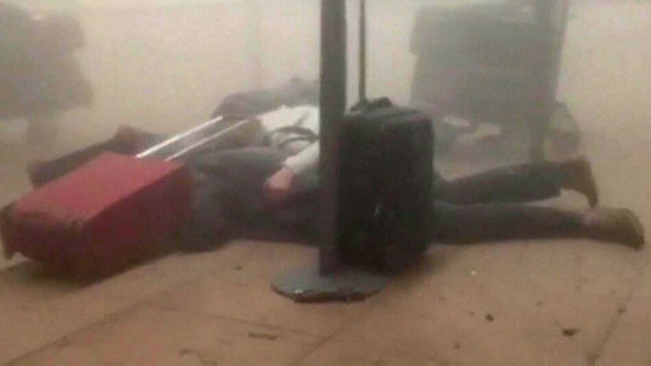 Los atacantes del aeropuerto de Bruselas llevaban 'bombas en las maletas'