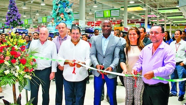 Nueva sucursal del Xtra genera empleos