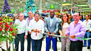 Nueva sucursal del Xtra genera empleos