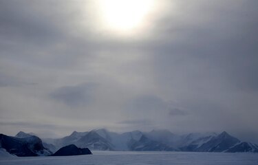 El hielo antártico anota mínimos históricos en 2023 y acelera su erosión