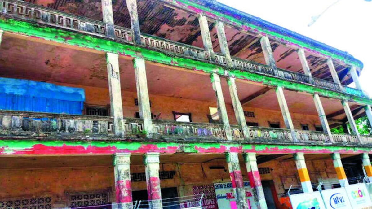 La casa Wilcox junto con otros 18 inmuebles y 7 espacios públicos abiertos forman parte del Conjunto Monumental Histórico del Casco Antiguo de la ciudad de Colón, declarado mediante