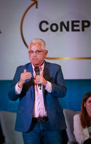 ¿Quiénes le susurran a los candidatos de temas económicos?