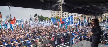 Expresidenta Cristina Fernández reaparece para una indagatoria sin preguntas