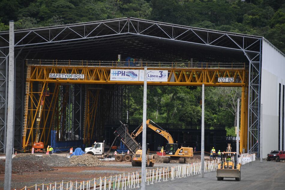 Contraloría General aprobó adenda al contrato de la línea 3