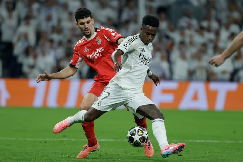Minuto a minuto: Real Madrid vence al Benfica con goles de Vini y Tchouameni para pasar a octavos de la Champions League