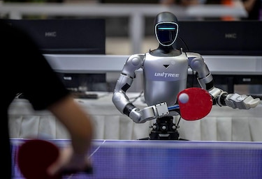 Lo que la exitosa salida a bolsa de la mayor empresa de robots humanoides del mundo revela sobre el liderazgo tecnológico de China