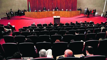 Arranca juicio electoral que puede costar puesto a Temer