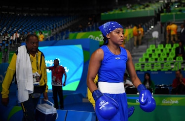 La colombiana Valencia asegura bronce en el boxeo femenino