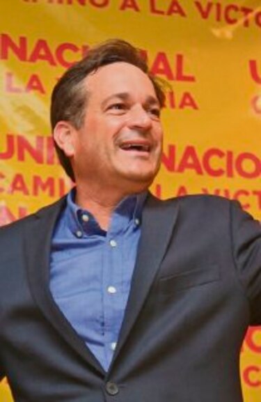 Navarro deja espacio para compañero de fórmula
