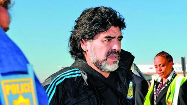 Maradona se reunirá con Infantino por crisis argentina