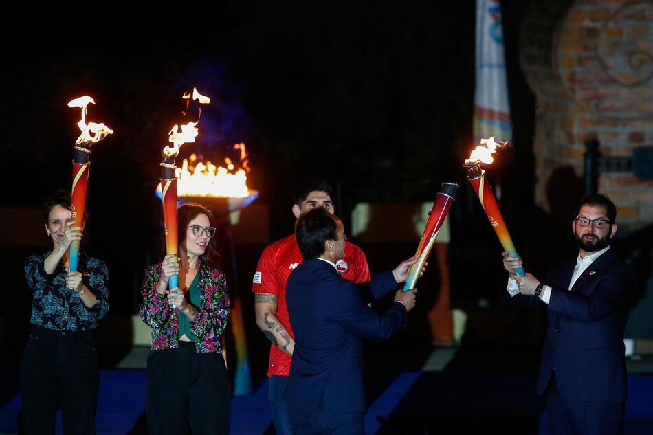 La antorcha panamericana aterriza en Chile y recorrerá el país durante tres semanas
