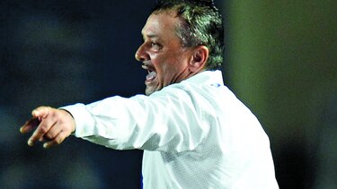 El exalumno ante el maestro