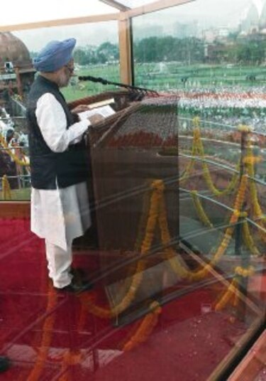 Lamenta primer ministro indio muertes en Cachemira