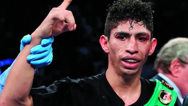 Vargas gana en exigente pelea