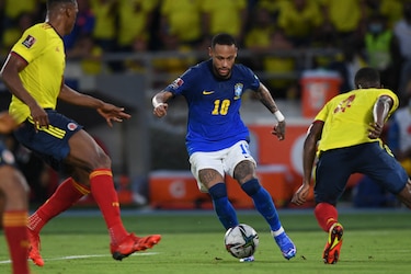Brasil tropieza el día en que Neymar abre las puertas al adiós