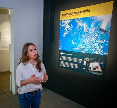 La historia de la bandera de Panamá que orbitó la Tierra