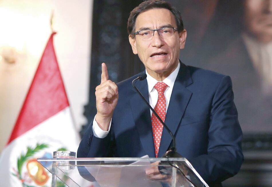 Fiscalía allana casas de asesores de Vizcarra