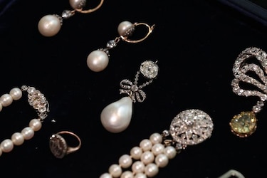 Las joyas de María Antonieta, expuestas en Londres antes de una subasta