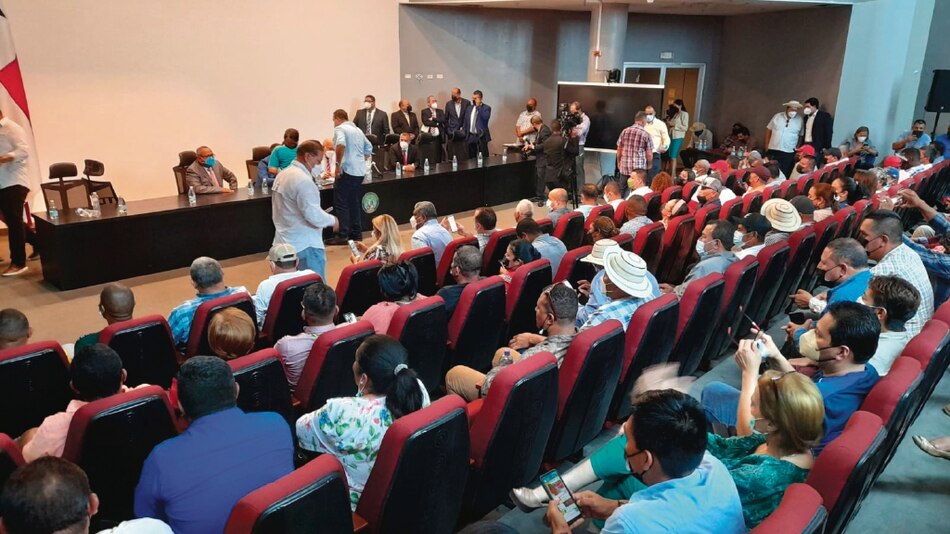 Diputados compensan a alcaldes y ediles con gastos de representación