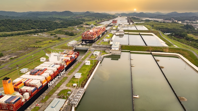 Canal superó la marca de 25,000 tránsitos a través de las esclusas ampliadas en 9 años