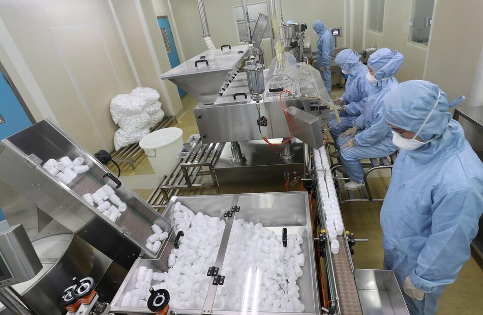 Vacuna antimalaria de Oxford confirma su eficacia y seguridad en un ensayo