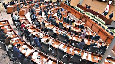 Diputados podrán contratar personal por $20 mil mensuales