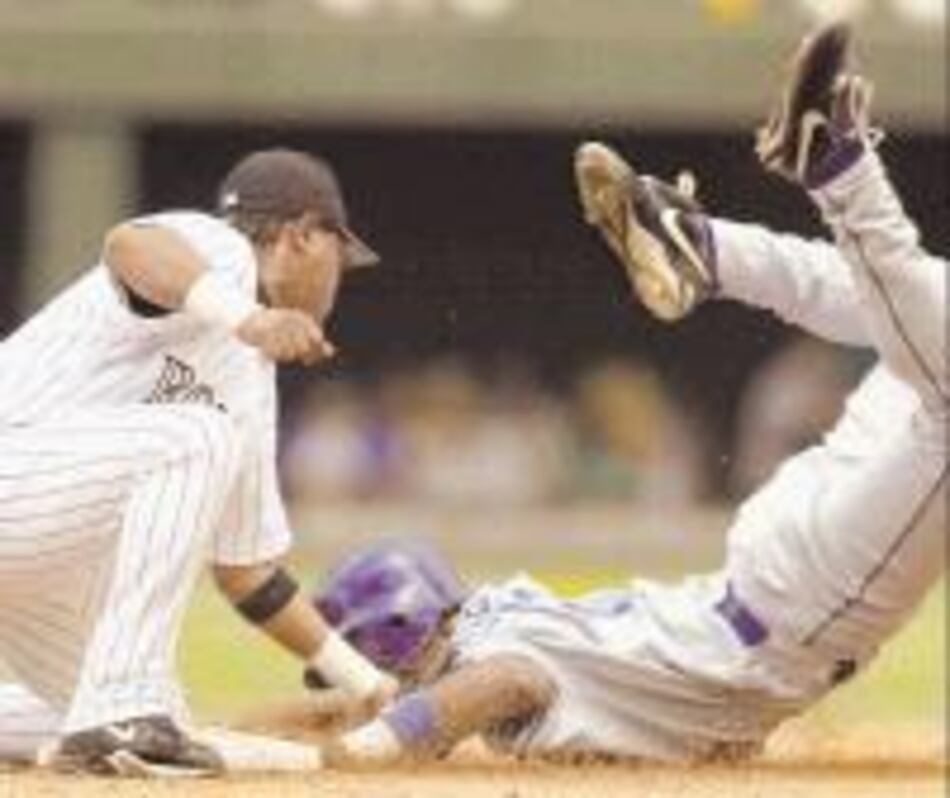 Se luce Cabrera en triunfo de los Dodgers