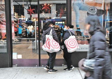 Gasto del consumidor, afectado por elevada inflación