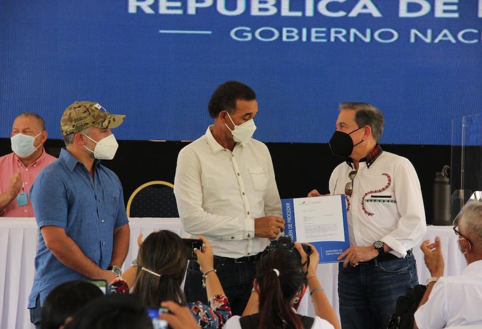 Jurado Rosales: de Blue Apple a donante de Cortizo y Carrizo