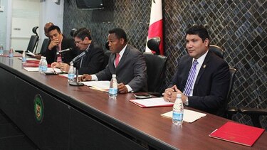 Crean subcomisión que revisará proyecto que regulará a motociclistas en Panamá